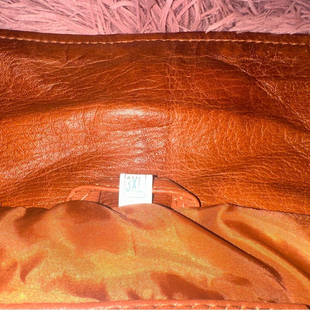 Brown Star-Patterned Jacket - Picture 8 of 9